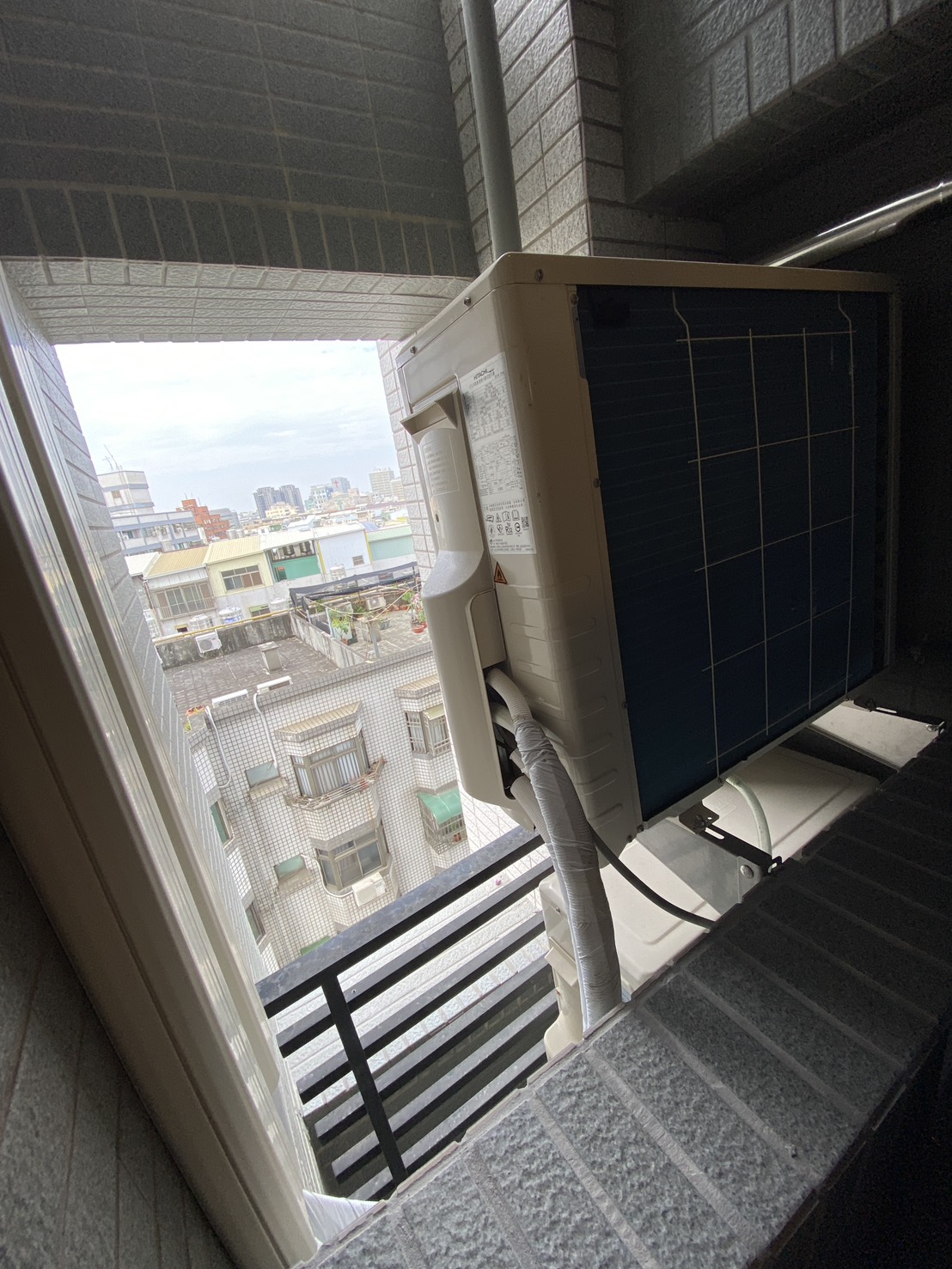 三房兩廳裝潢開箱#07-約一坪的後陽台設計|洗衣機推薦 - 第4張圖